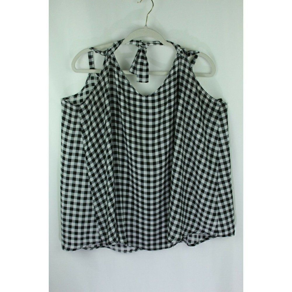 Torrid Top 2X Black White Gingham Checks Halter Sleeveless Adjustable Straps